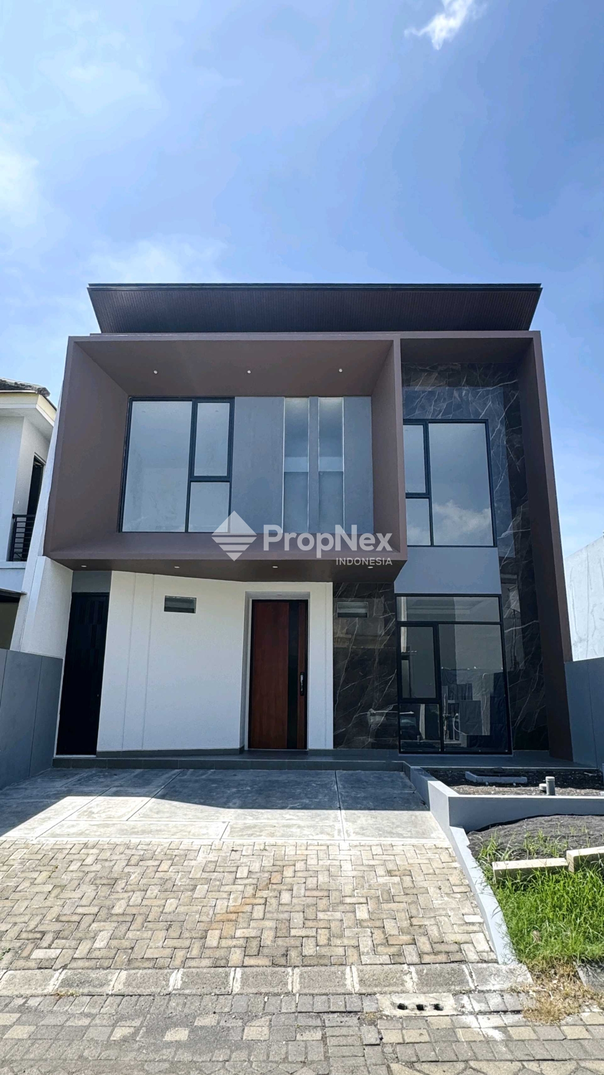 Dijual Rumah Baru Gress Minimalis Mewah Woodland Citraland 2LT 4KT LB 213m Dekat Gwalk dan Pakuwon Mall Surabaya Barat